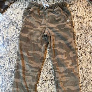 Carter’s boys camouflage pants size 6